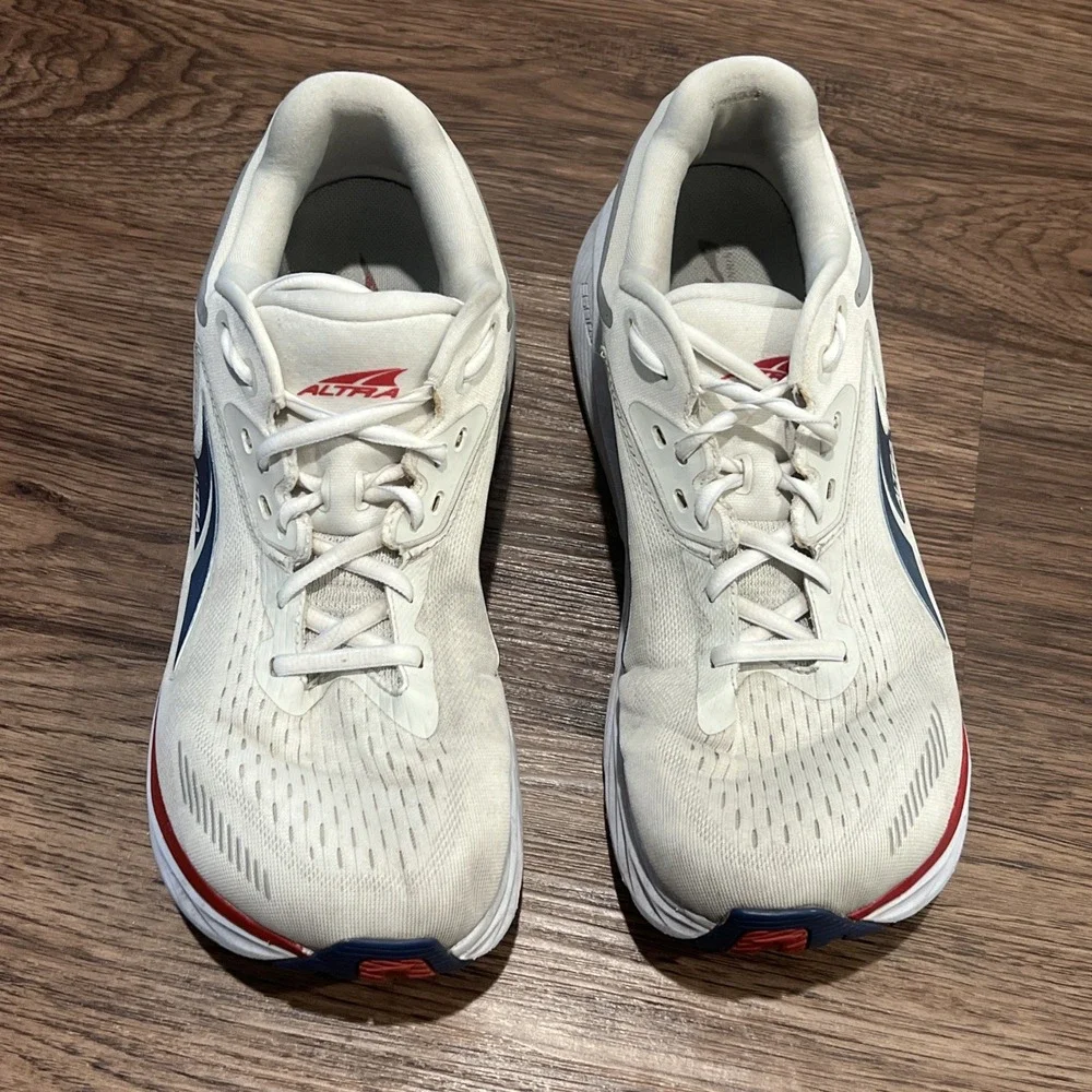 Altra Via Olympus Womens Size 10 Wide Running Shoes Off White Foot Shape